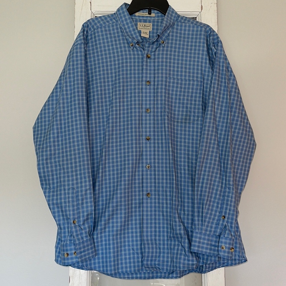L. L. Bean dress shirt like new - EUC